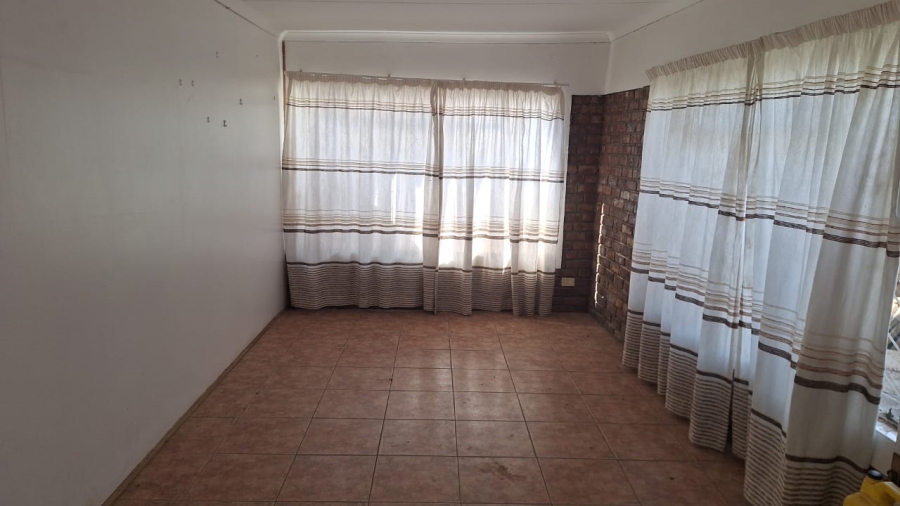 4 Bedroom Property for Sale in New Park Northern Cape